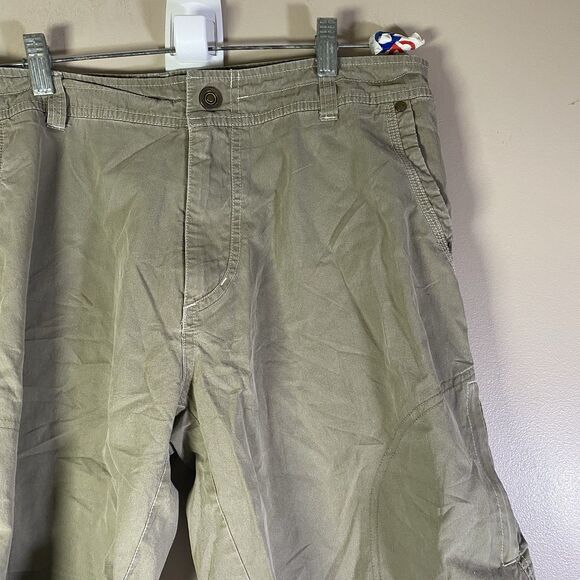 Kuhl Shorts Men 36 Green Cargo  Hiking Utility Outdoor Vintage Patina Dye - Picture 3 of 16